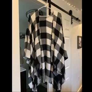Black and White Plaid Shawl